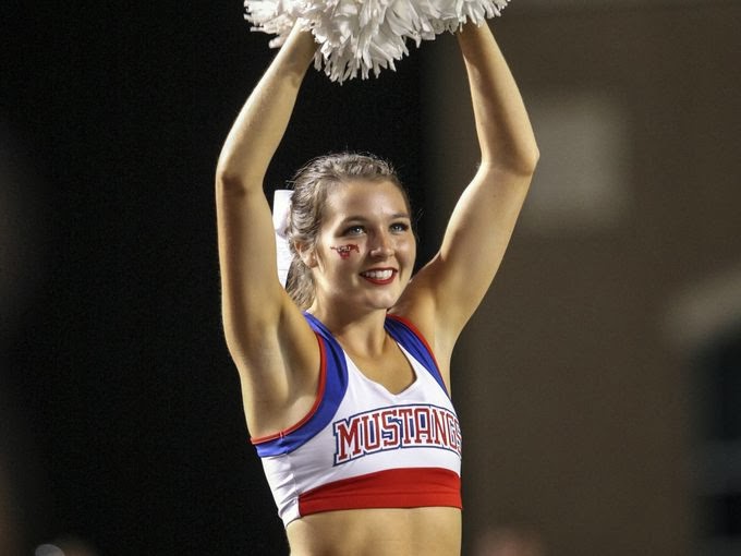 Southern Methodist Mustangs cheerleader