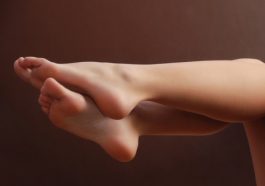 Reasons and Causes of Cracked Heels