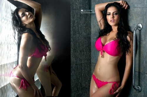 Hottest Bollywood Actresses in Bikini.