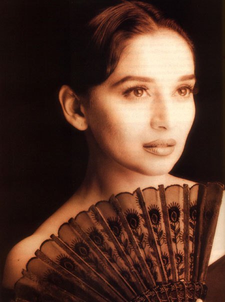 Rare Unseen Pictures of Madhuri Dixit