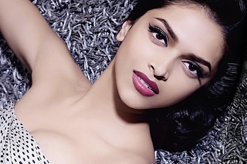 Deepika Padukone Most Kissable Actresses