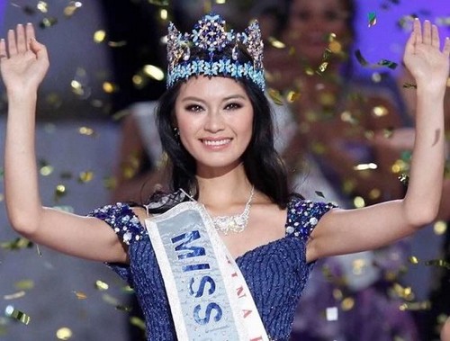 Yu Wenxia of China Miss World
