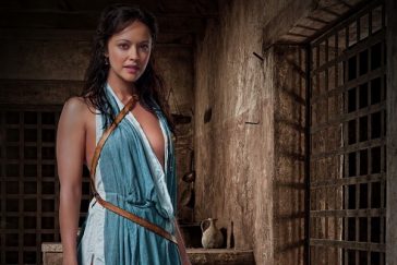 Top 10 Sexiest TV Series Actresses - Hottest Women on TV
