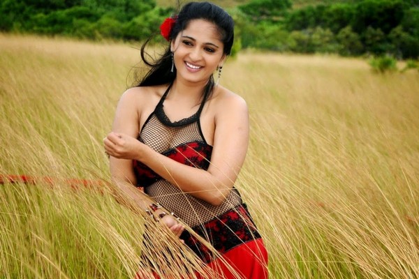 Beautiful HD Wallpapers of Anushka
